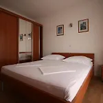 Dalmatien Traumhaus Apartamento *